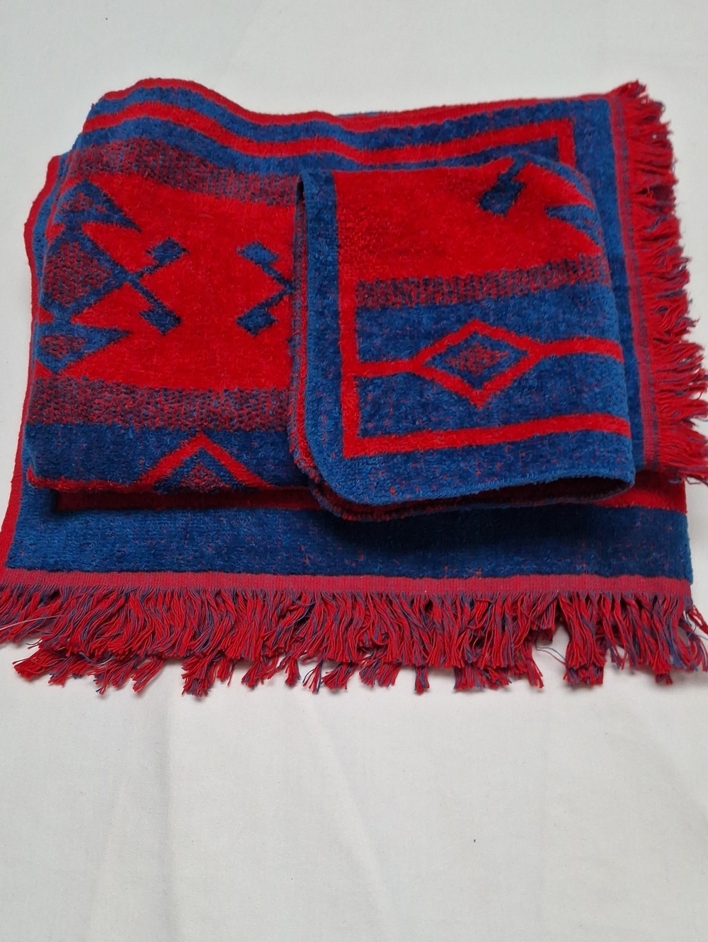 VTG Lady Pepperell Towel Set Red Blue Geometric Diamond Fringe NWOT